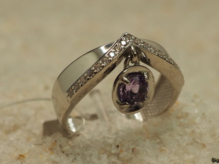 Серебряное кольцо с Аметистом-250
