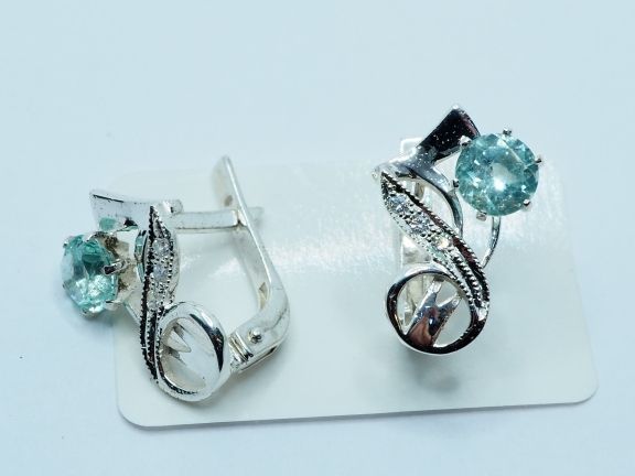 Серьги из серебра с бериллами 0.85 карат - 48
